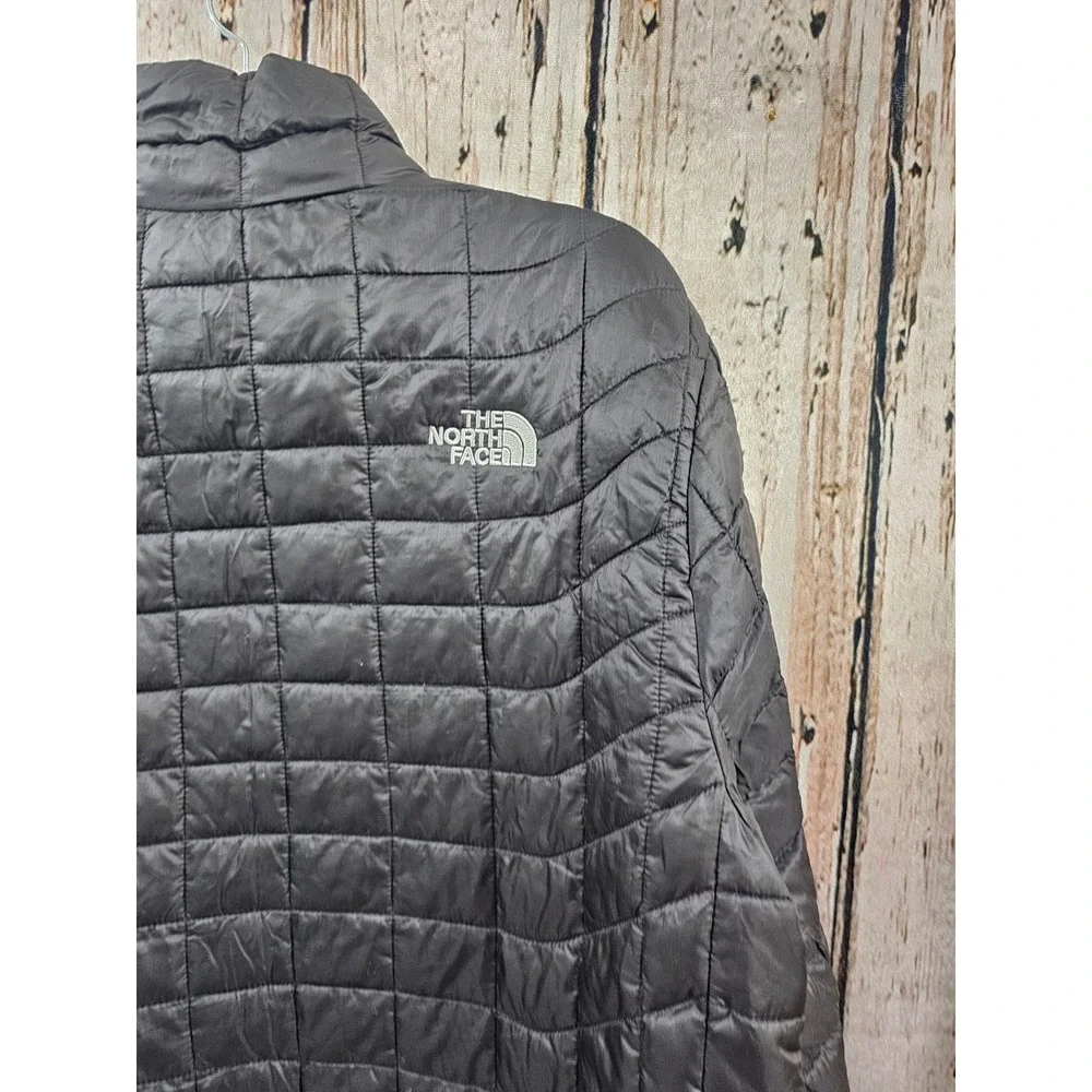 The North Face shoulders 18